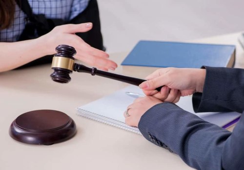 What is the Difference Between a Personal Injury Lawyer and a Civil Lawyer?